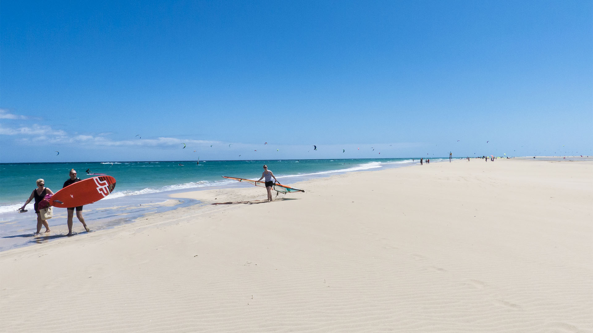 Windsurfen auf Fuerteventura – das Hawaii Europas.