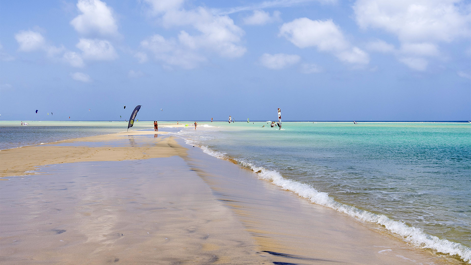 Windsurfen auf Fuerteventura – das Hawaii Europas.