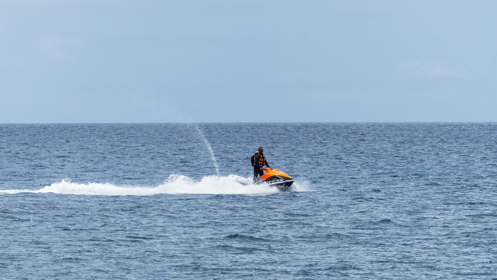 Funsport, Jetski, Jetskisafaris, Parasailing und mehr auf Fuerteventura.