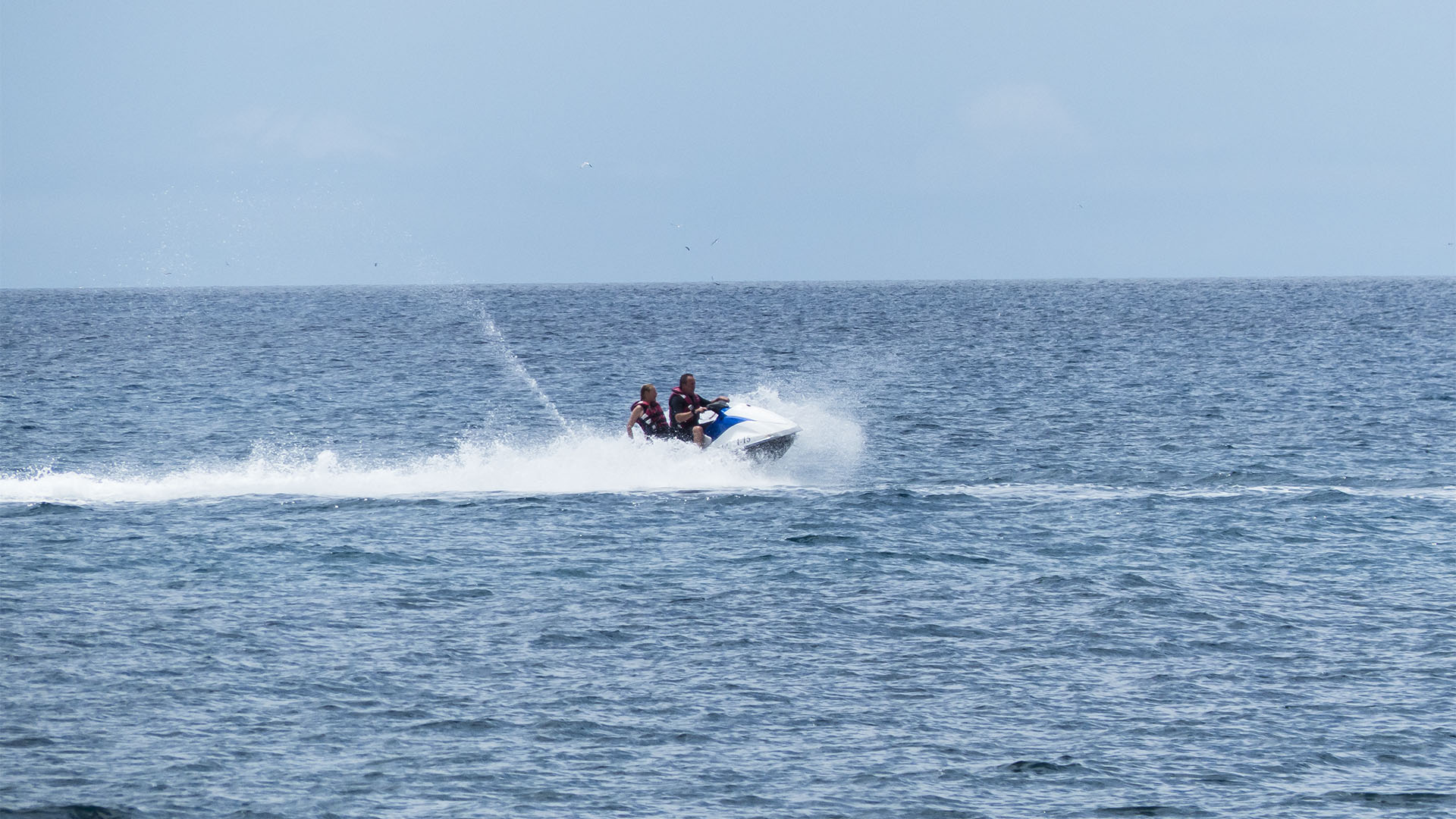 Funsport, Jetski, Jetskisafaris, Parasailing und mehr auf Fuerteventura.