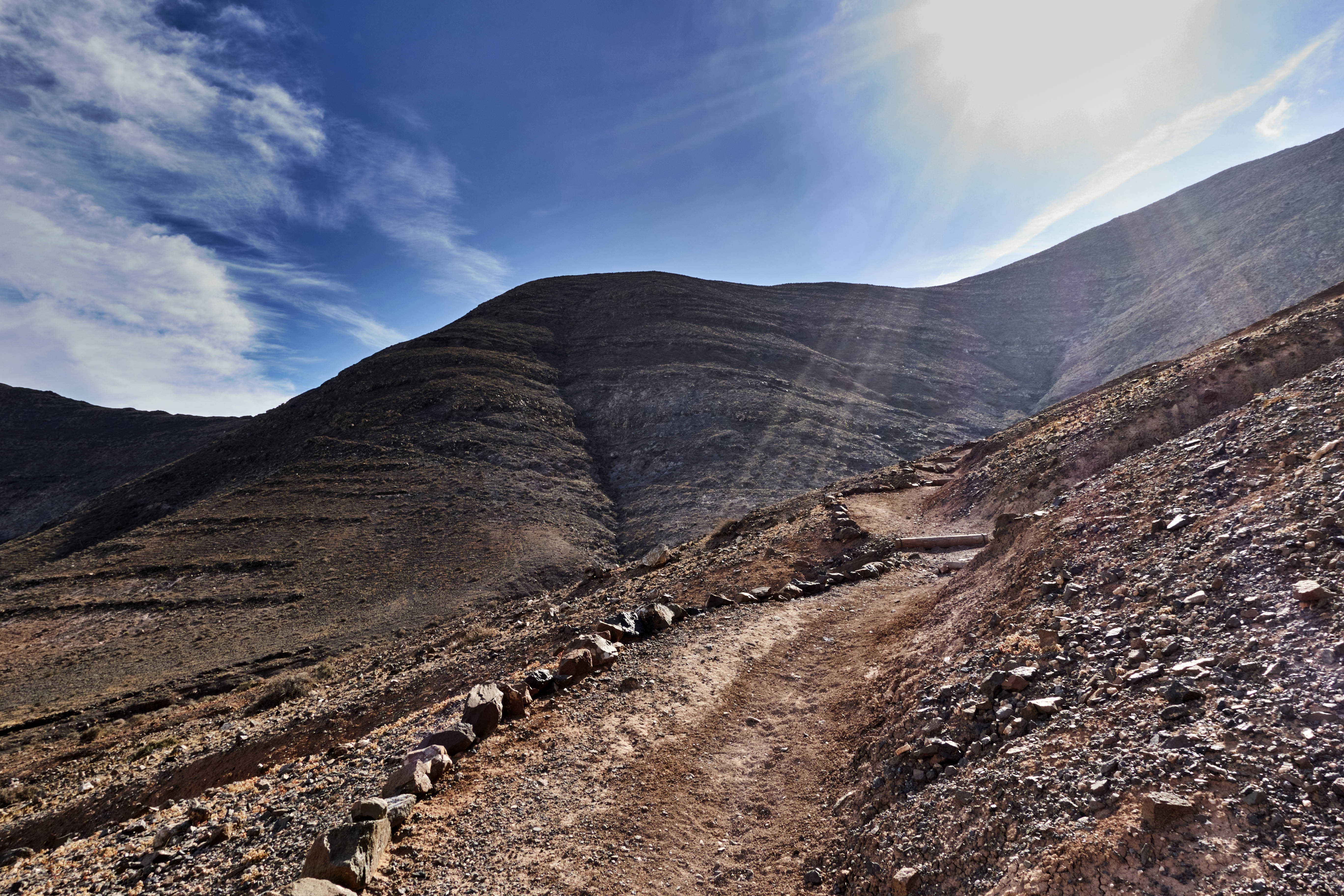 Der Wanderweg hinunter nach Tefía.