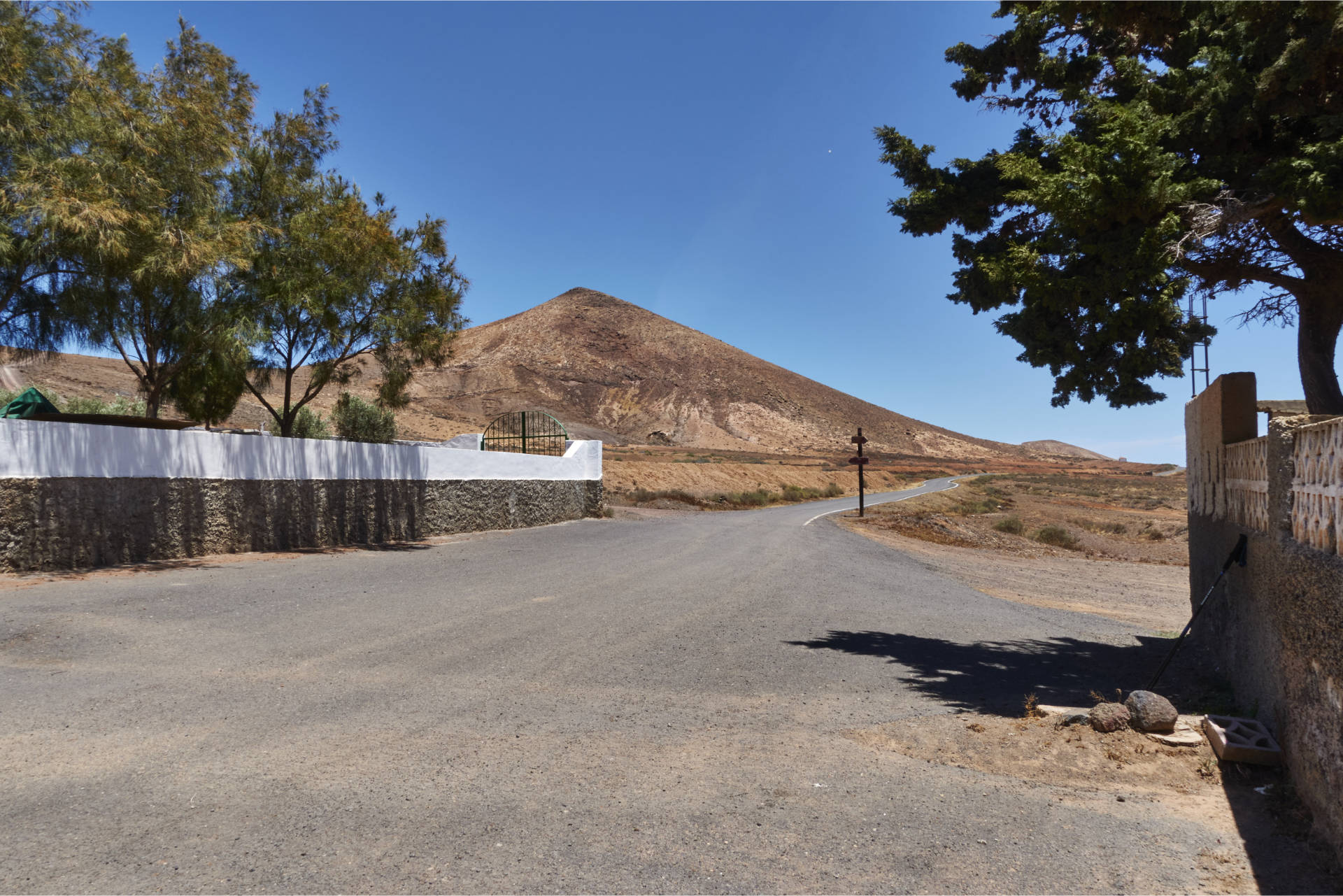 Wandern Fuerteventura – durch das Valle de Tetir auf den Morro de Cagadas Blandas (525m).