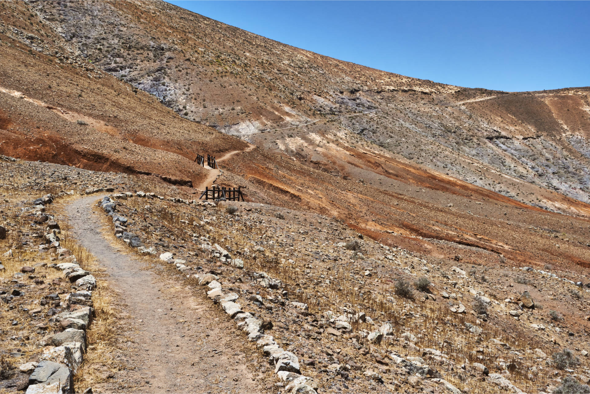 Wandern Fuerteventura – durch das Valle de Tetir auf den Morro de Cagadas Blandas (525m).