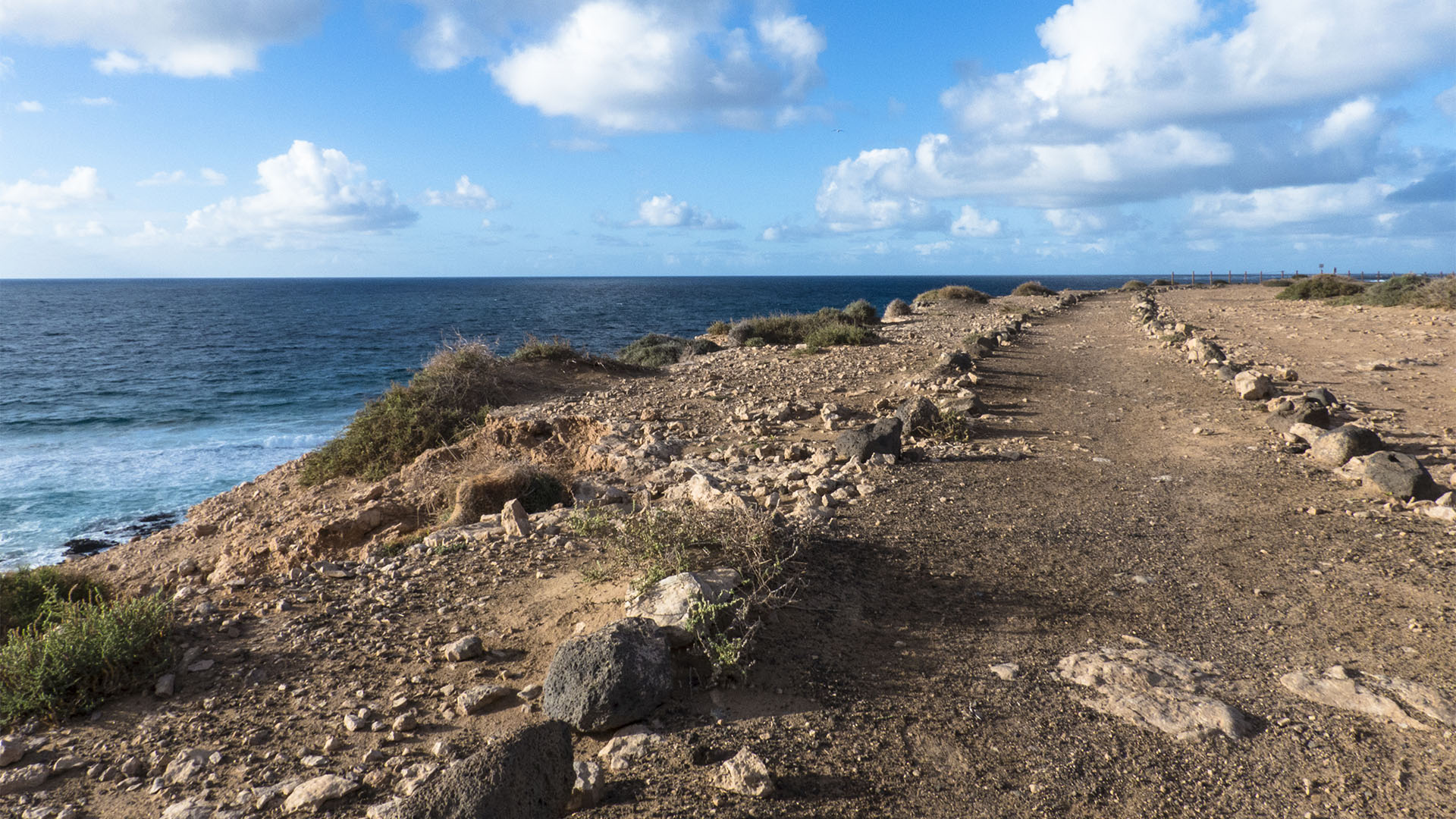 Wandern + Trekking auf Fuerteventura: Von El Cotillo zum Playa Esquinzo.