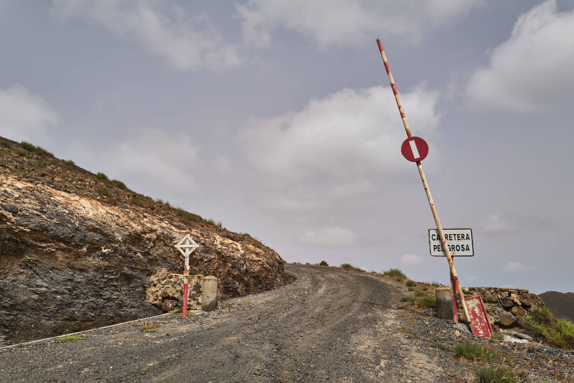 Die Militärstrasse auf den Montaña de la Muda (691m) – für Radfahrer und Wanderer offen.