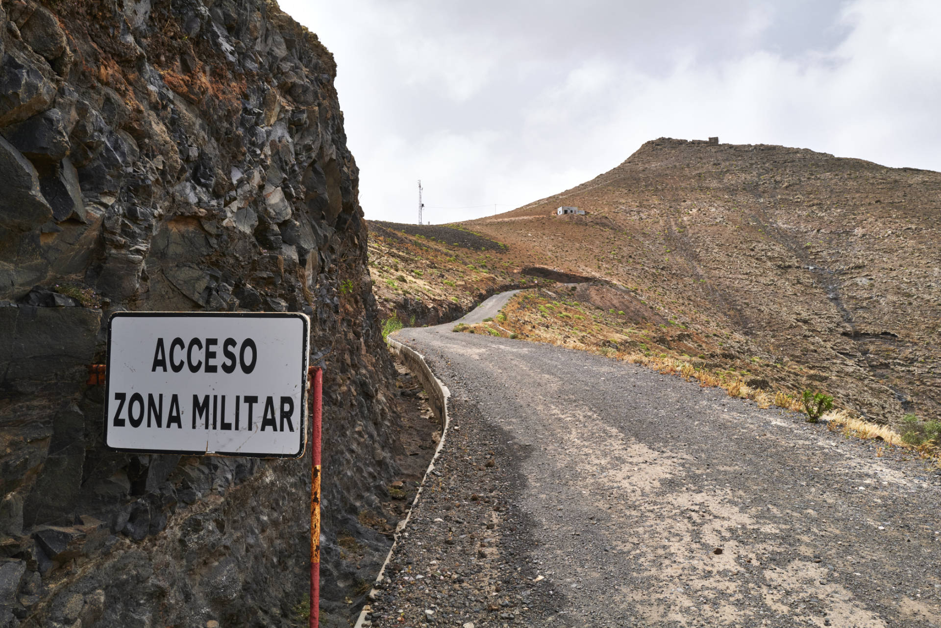 Die Militärstrasse auf den Montaña de la Muda (691m) – für Radfahrer und Wanderer offen.