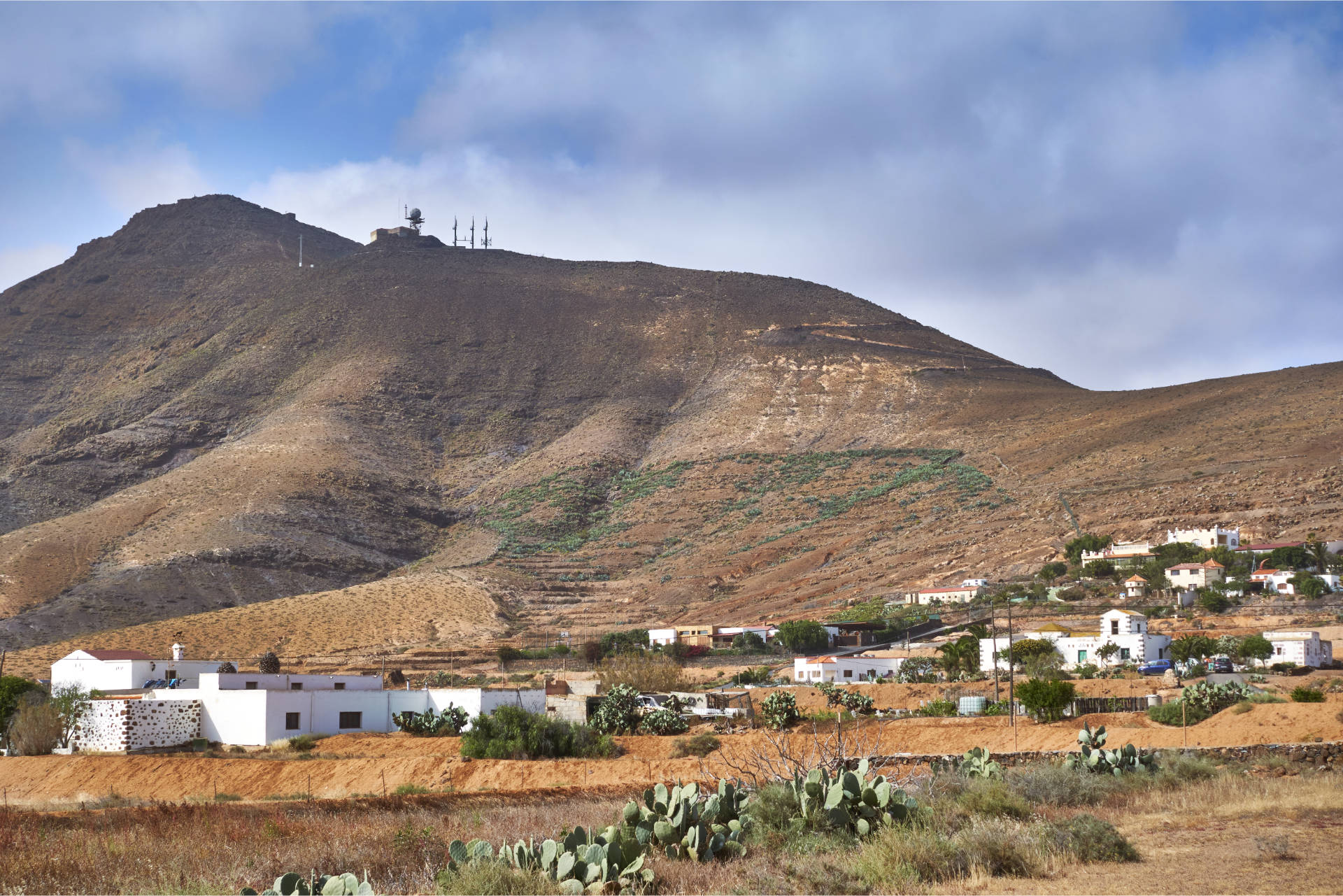 Der Montaña de la Muda von La Matilla aus gesehen.