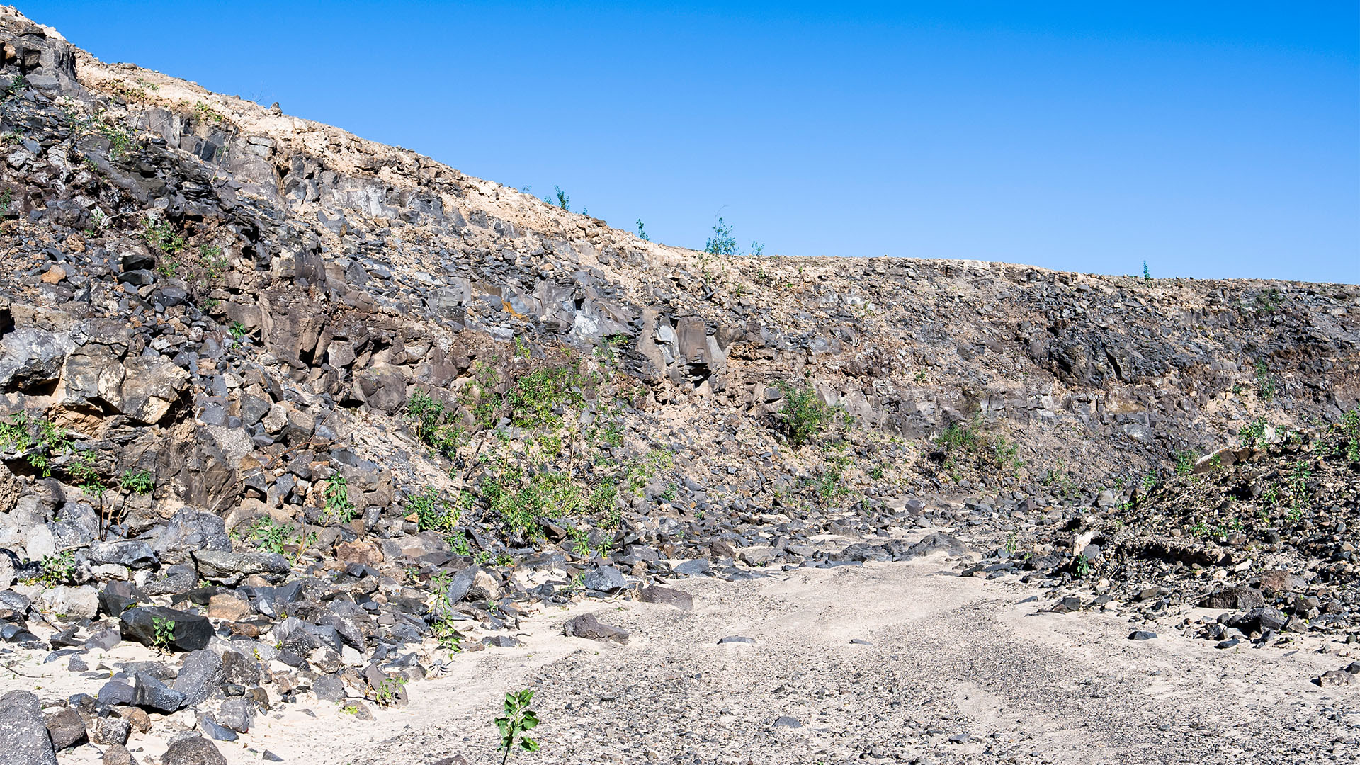 Wandern + Trekking auf Fuerteventura: Von Tindaya durch den Barranco Esquinzo nach El Cotillo.