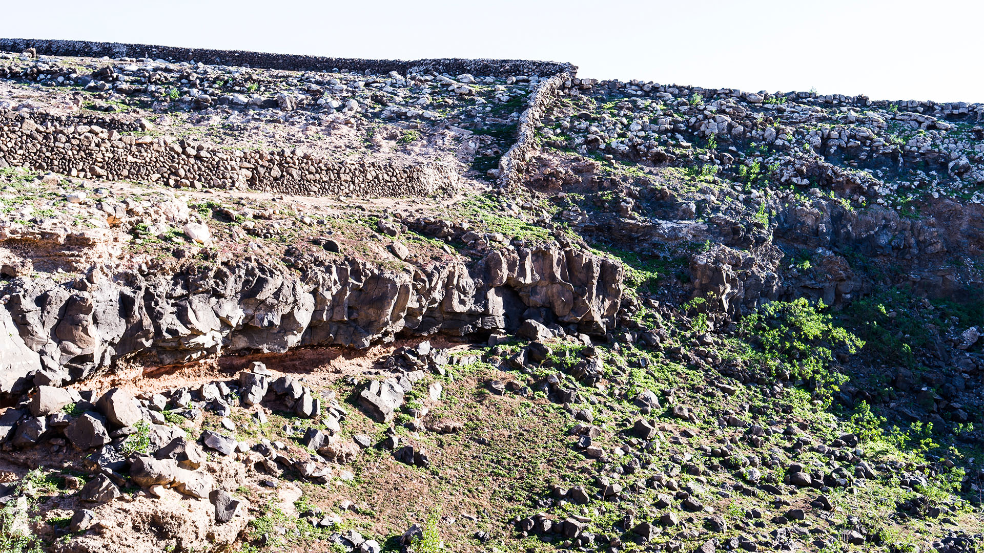 Wandern + Trekking auf Fuerteventura: Von Tindaya durch den Barranco Esquinzo nach El Cotillo.