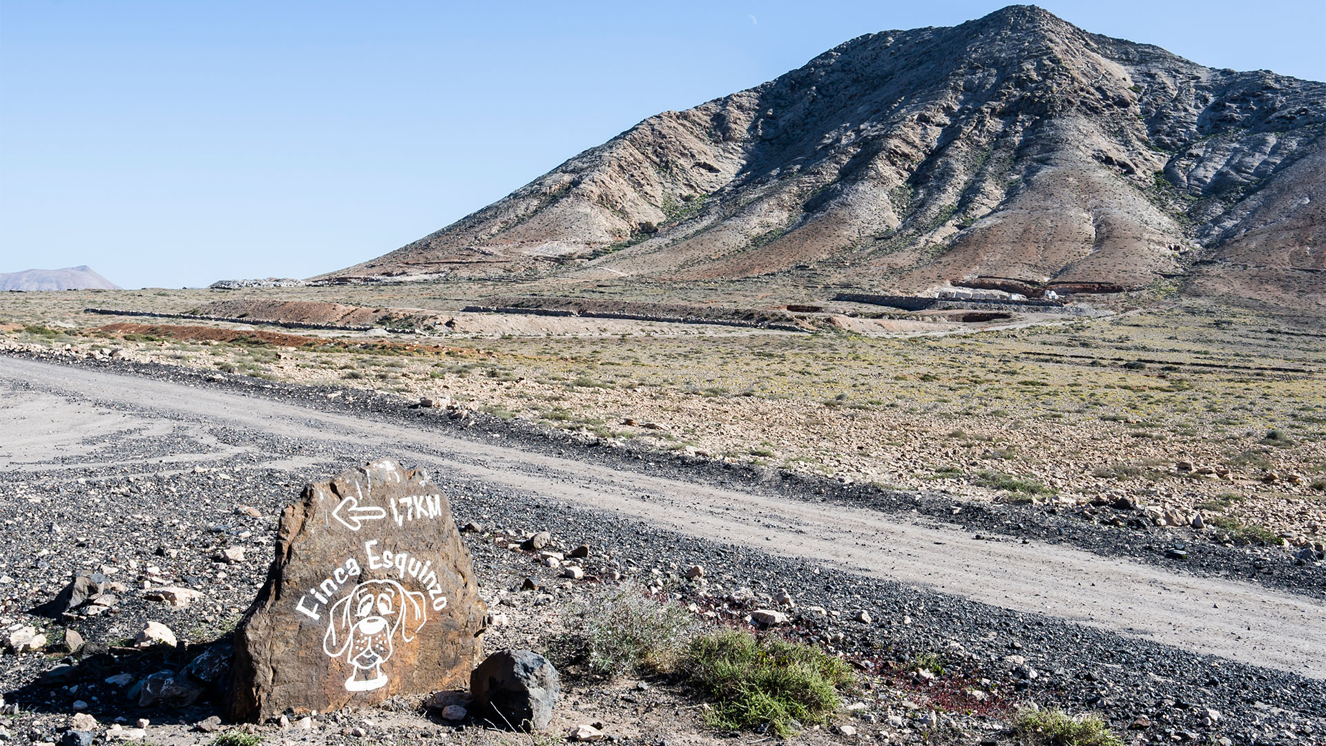 Wandern + Trekking auf Fuerteventura: Von Tindaya durch den Barranco Esquinzo nach El Cotillo.