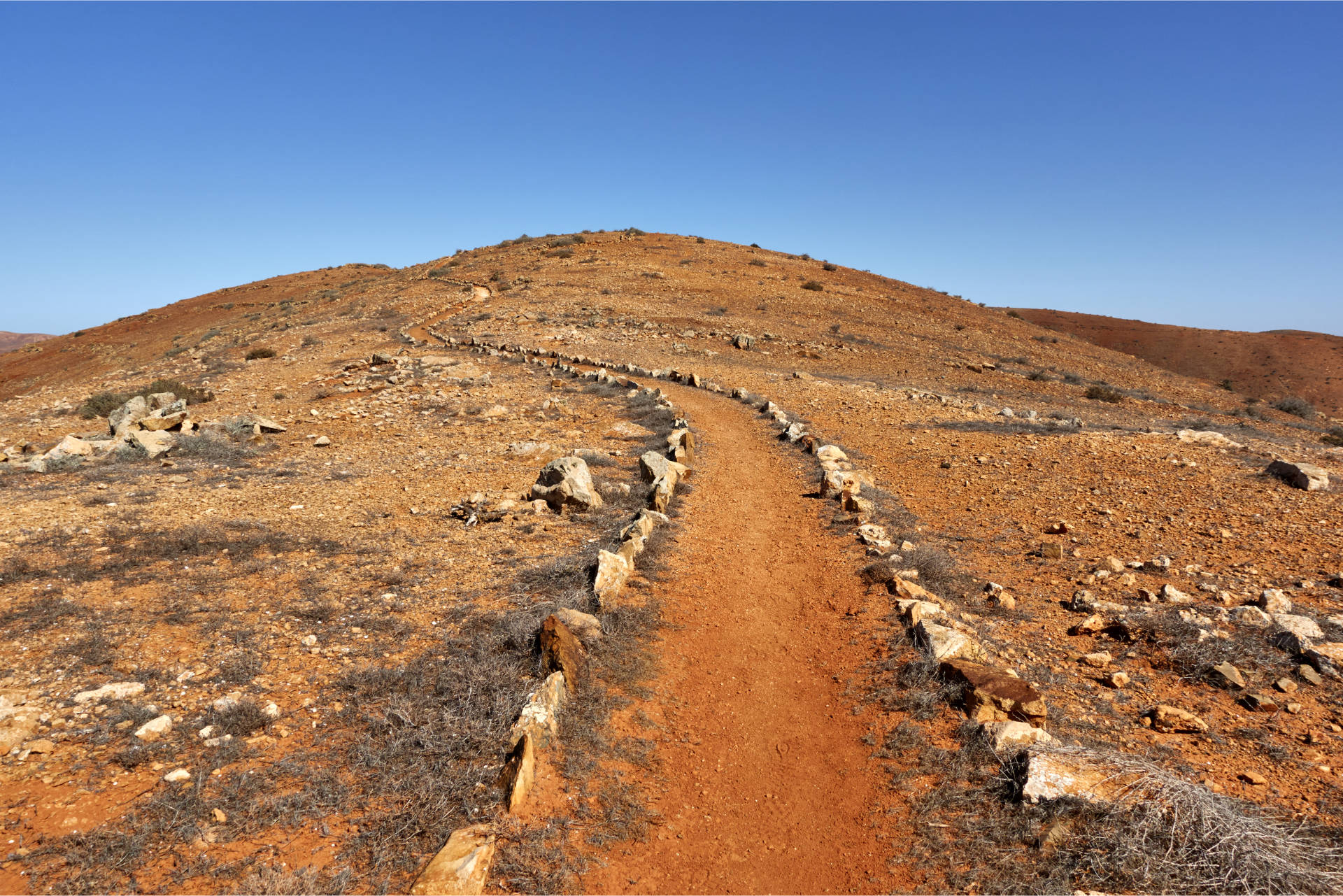 Die letzte Steigung hinauf zum Morro Jorjado (680 m).