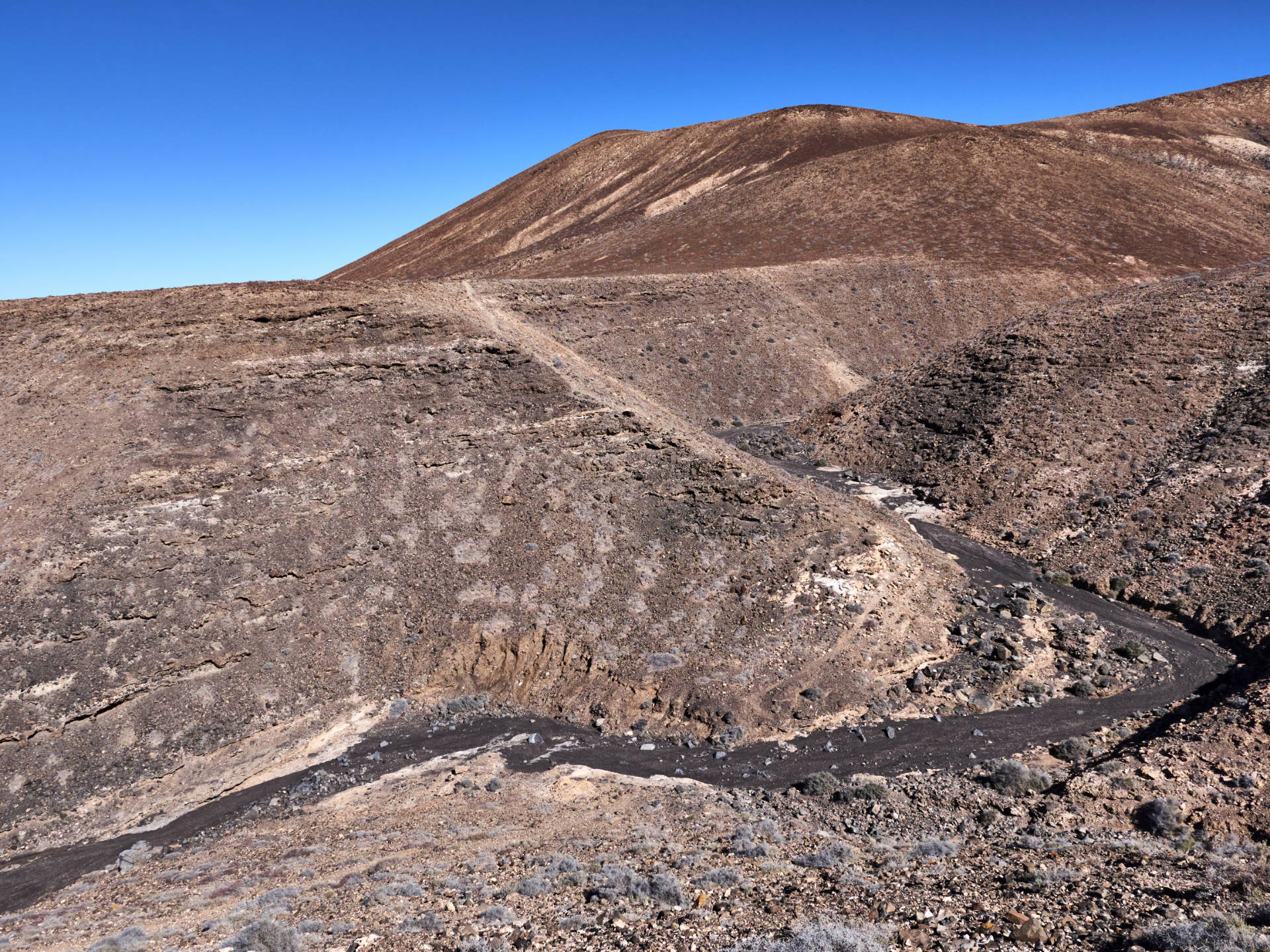 Durch den Barranco de la Palmita am Puerto de la Palmita.