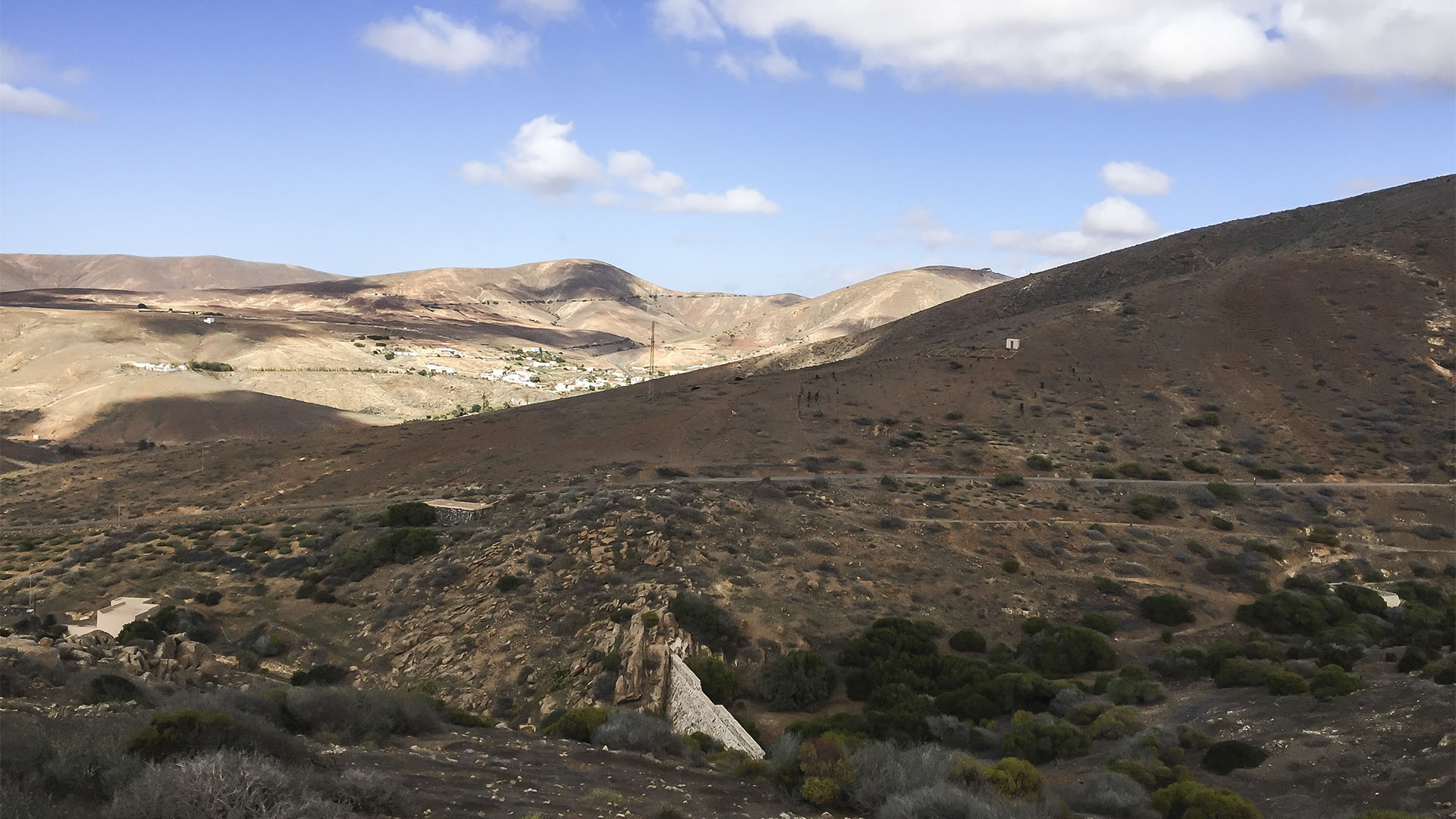 Wandern + Trekking auf Fuerteventura: Parra Medina einsam mit tollem Ausblick.