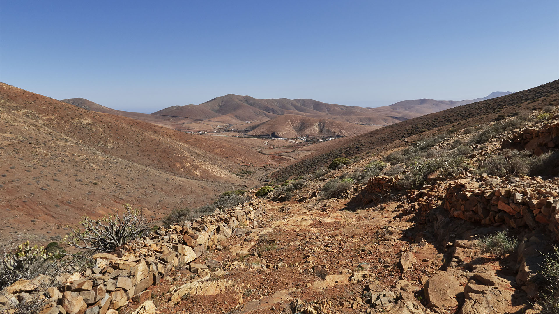 Wanderung von Toto über den Mirador los Granadillos auf den Morro de los Olivos und den Filo de Fénduca.