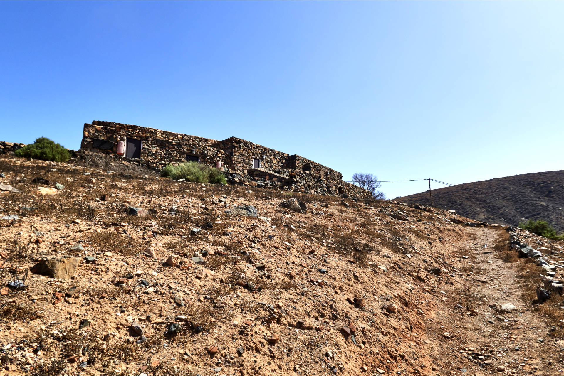 Von der Aula de la Naturaleza Parra Medina hinauf zu den Casas de los Padrones.