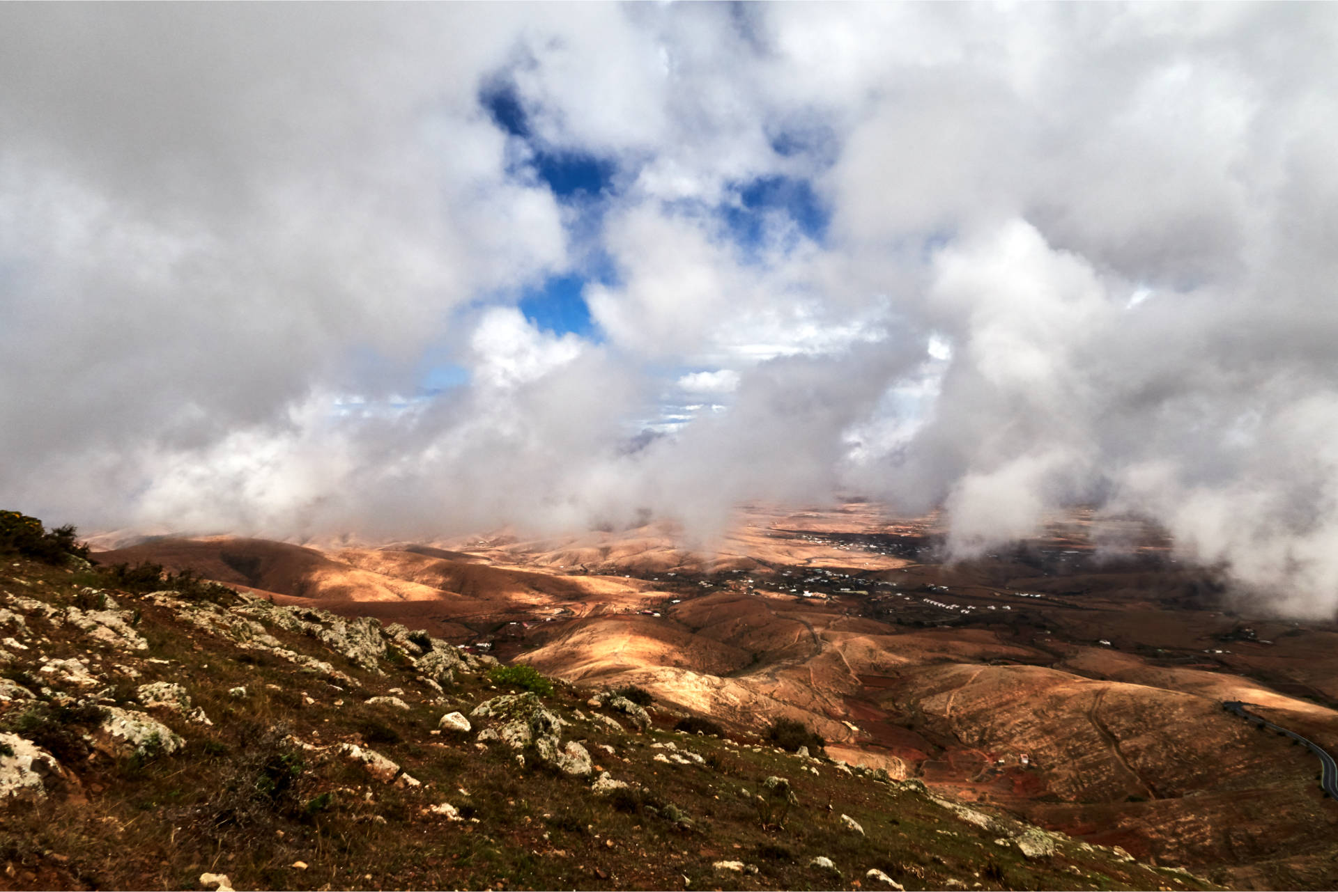 Blick vom Trail auf Antigua.