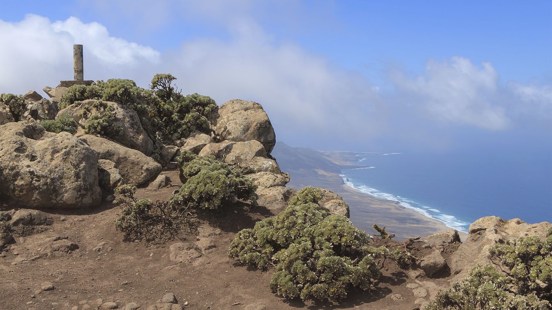 Wandern + Trekking auf Fuerteventura: Pico de Zarza – auf den höchsten Berg Fuerteventuras.