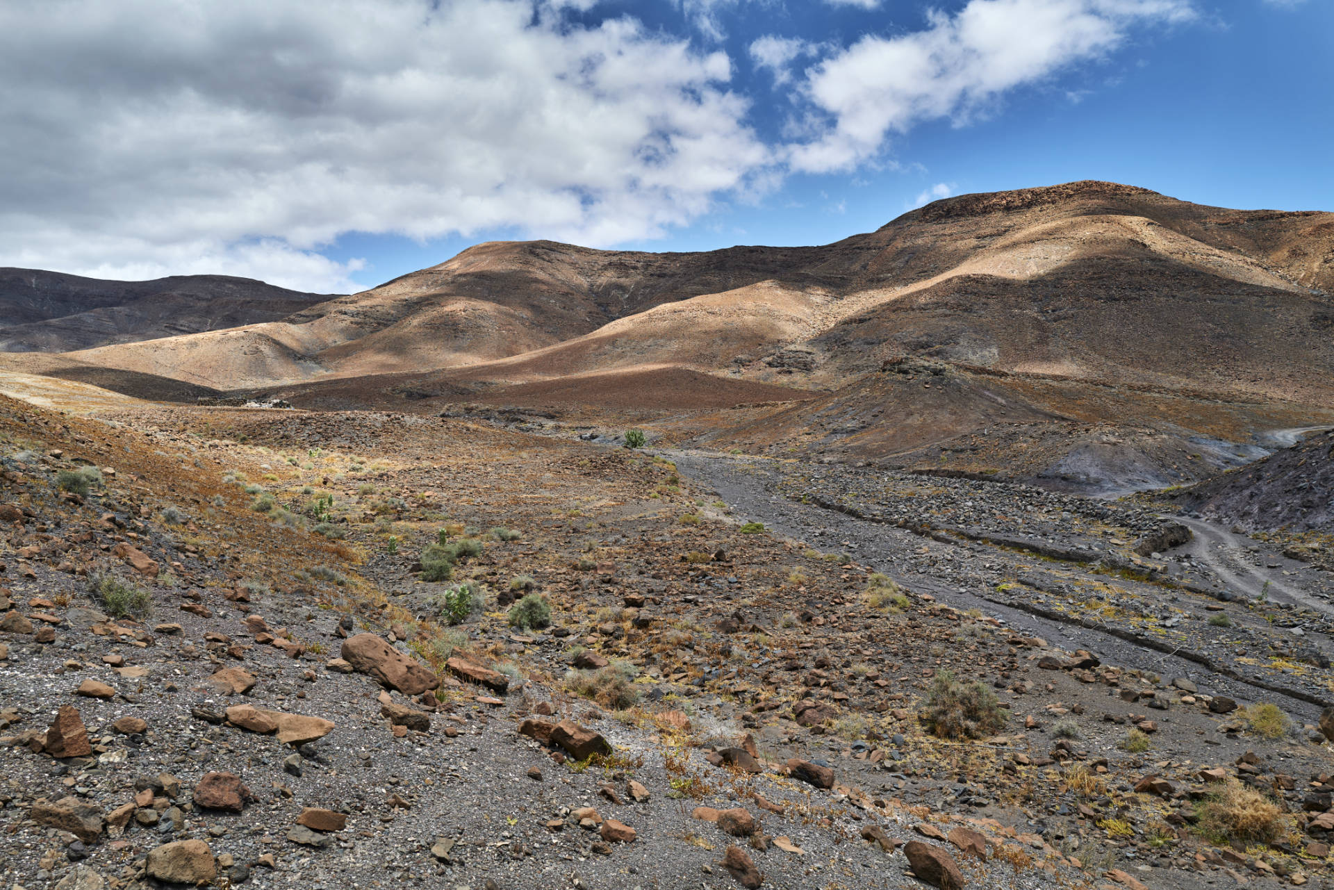 Barranco de Majadas Prietas Richtung Morro Blanco (309) und Vigán (465m).