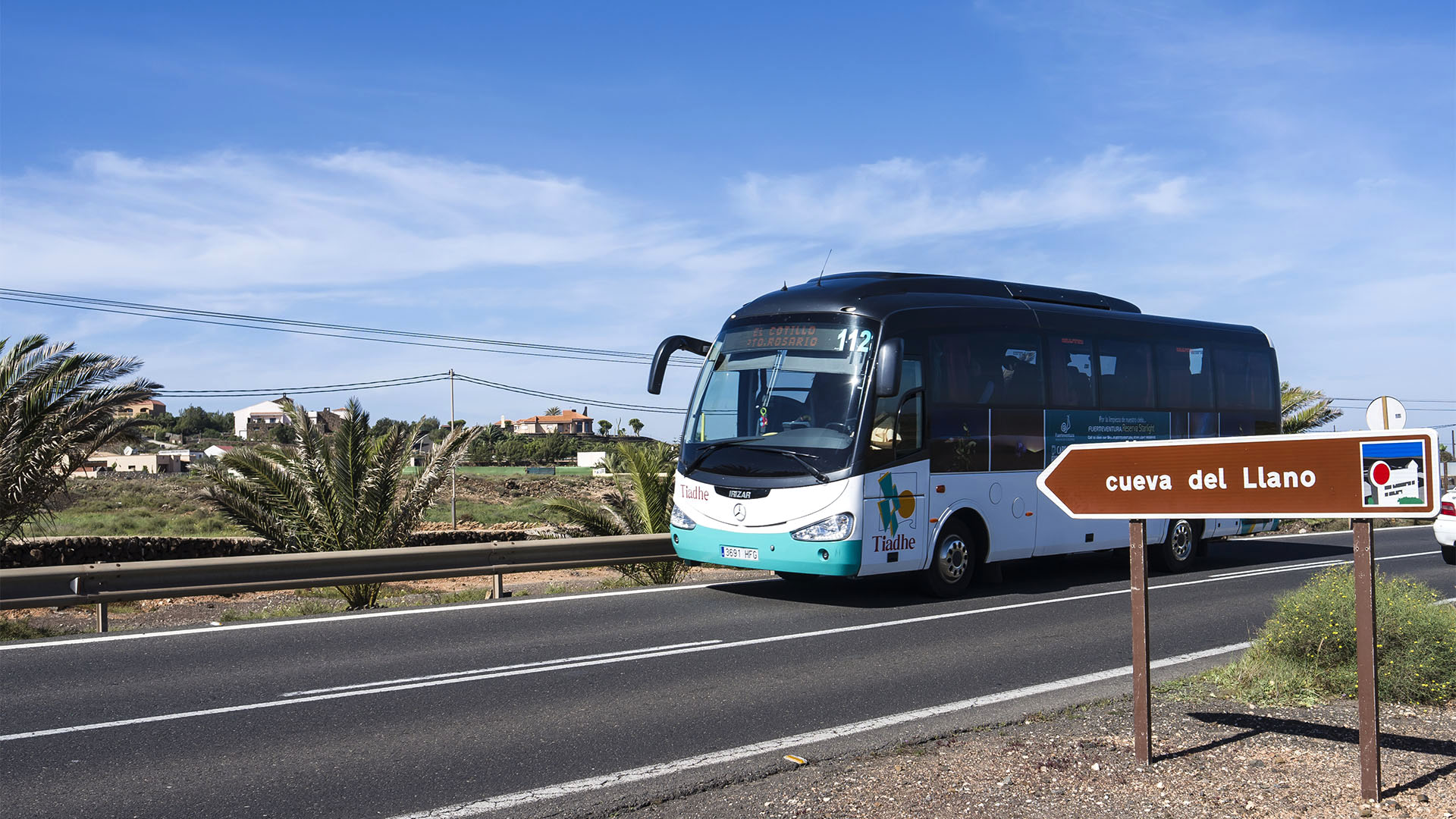 Unterwegs auf Fuerteventura mit öffentlichen Verkehrsmitteln – Bus und Taxi.