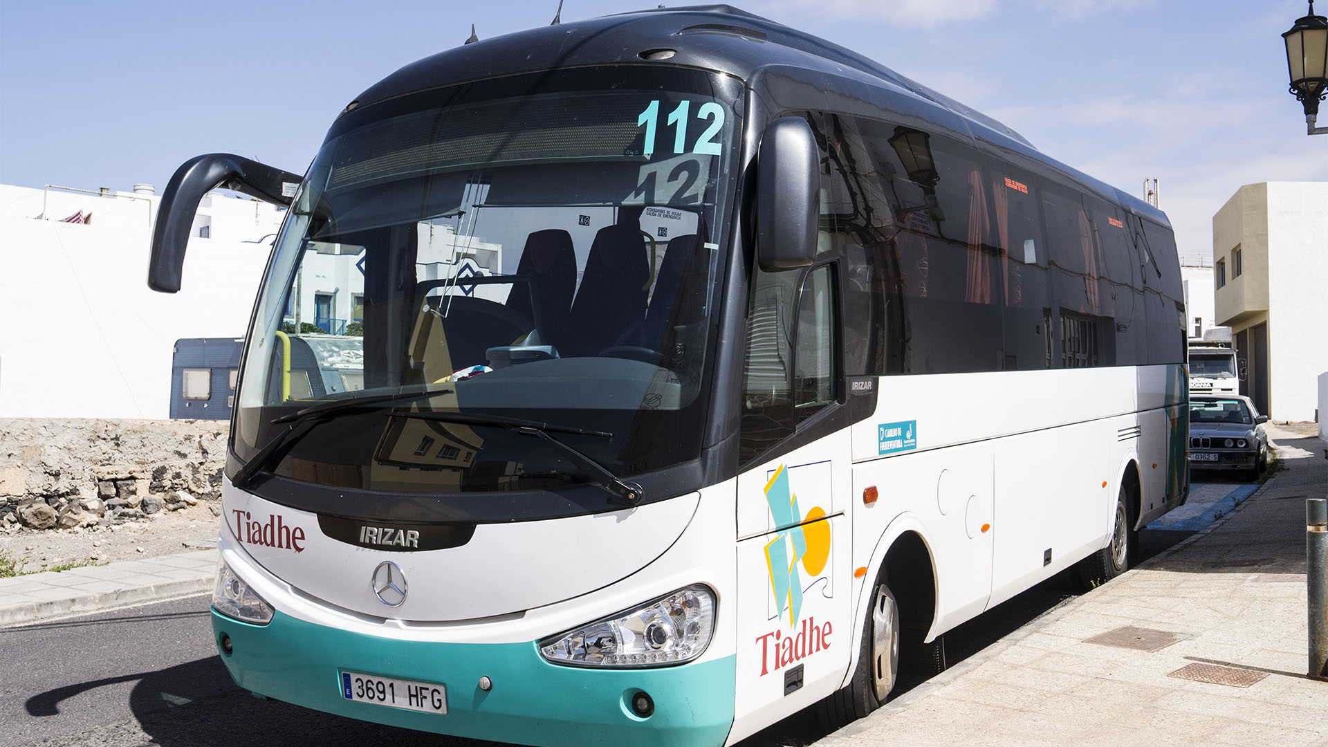 Unterwegs auf Fuerteventura mit öffentlichen Verkehrsmitteln – Bus und Taxi.