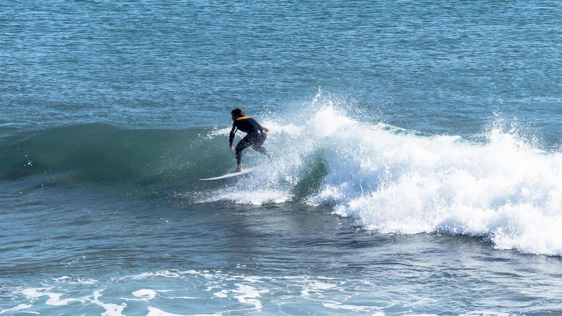 Surfen im Herbst und Winter auf Fuerteventura.