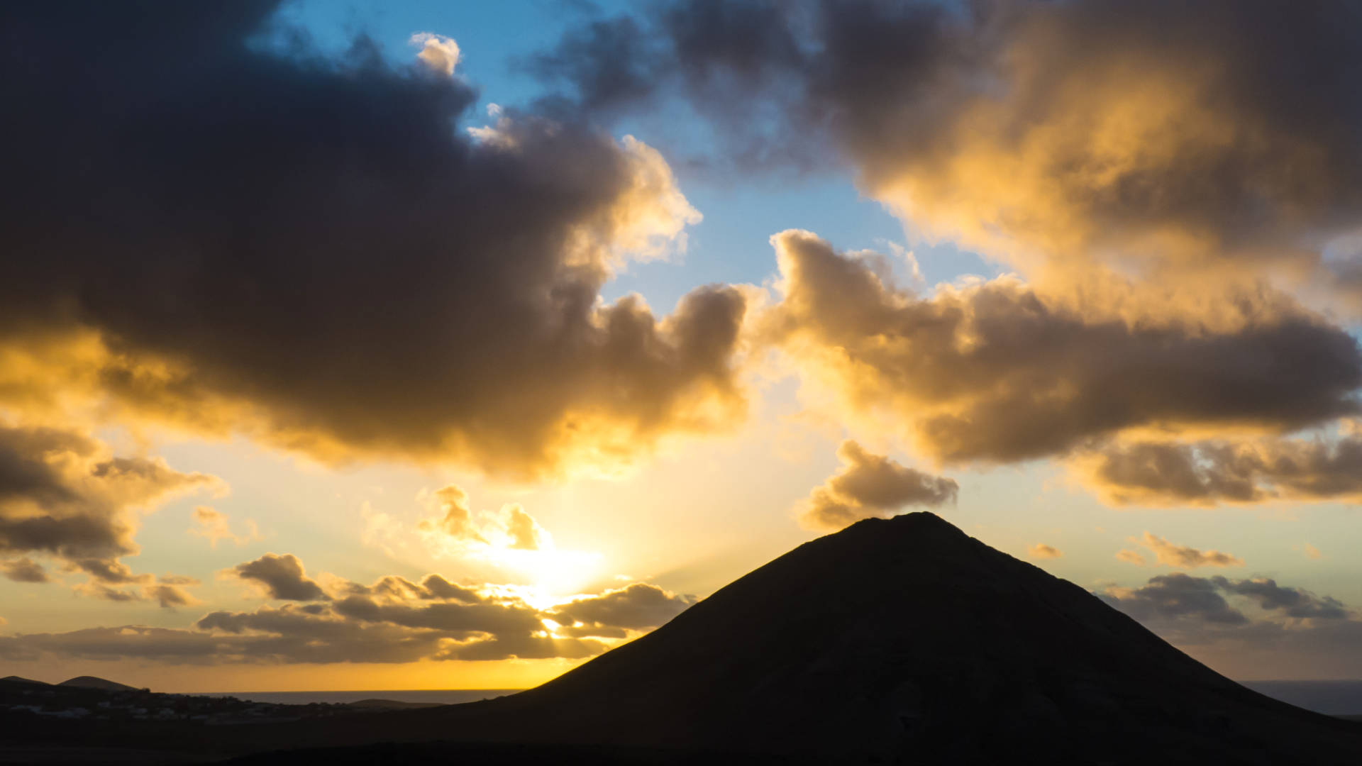 Montaña Sagrada Tindaya Fuerteventura.