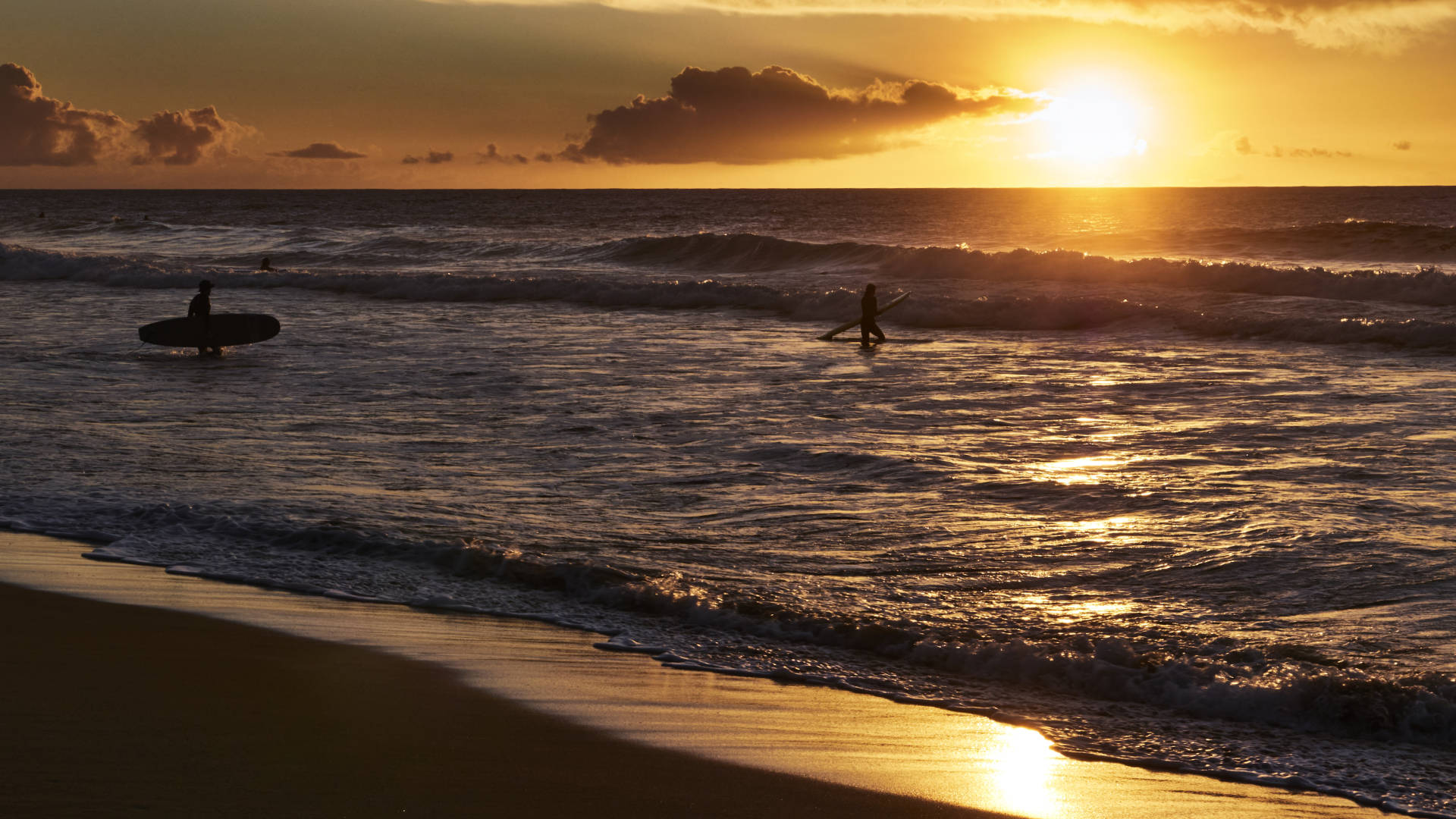 Sunset Walk am Playa del Castillo aka Piedra Playa El Cotillo Fuerteventura.