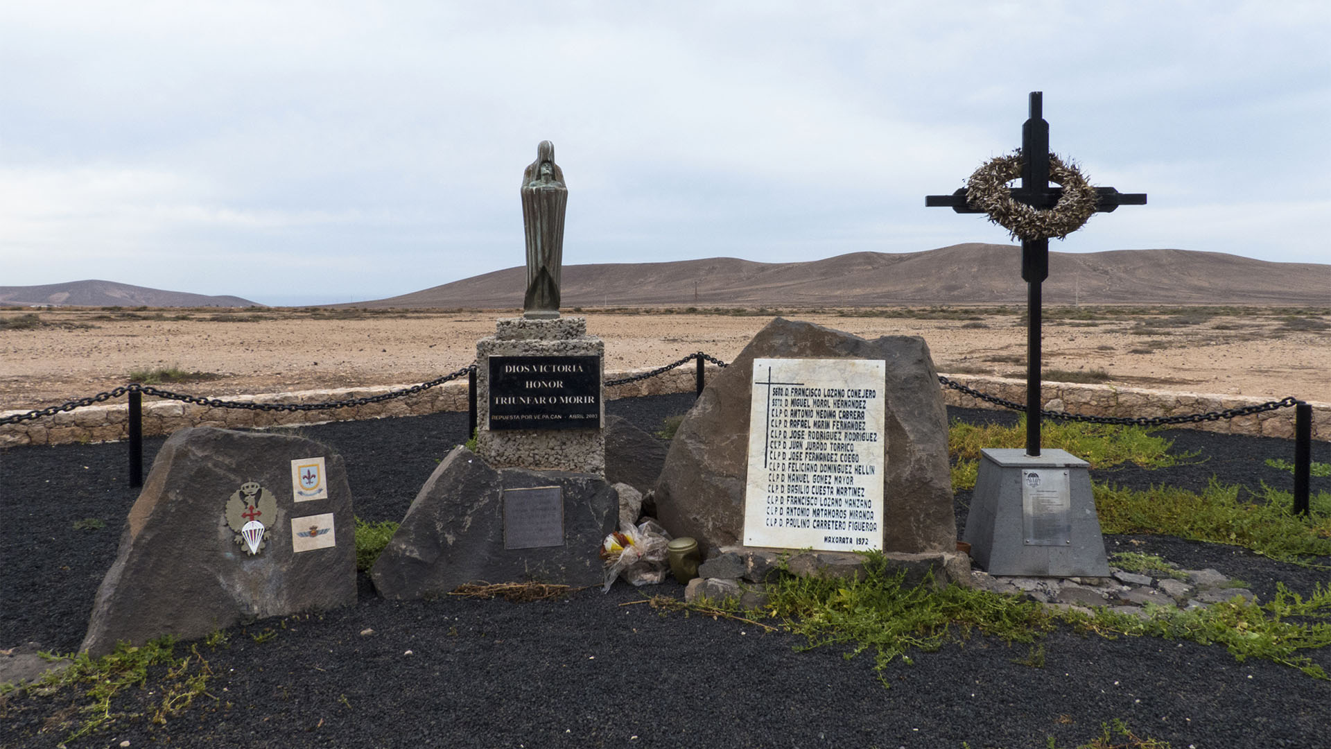 Fallschirmspringer Denkmal am Flugfeld von Tefía Fuerteventura.